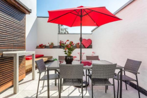 Roof garden house